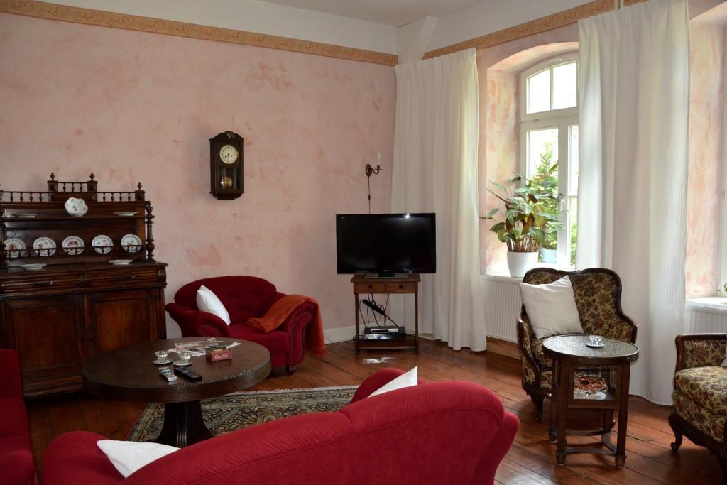 Отель Gutshaus Zietlitz Dobbin-Linstow Экстерьер фото
